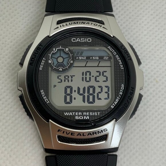 Casio Illuminator Watch 40mm Black silver tone Digital 3237 W-213 50MWR running - Picture 3 of 9